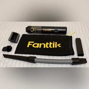 Fanttik Portable Vacuum Cleaner